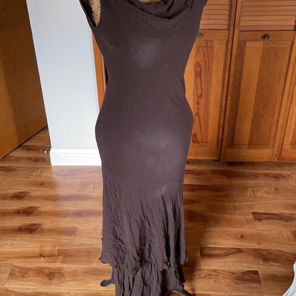 Brown Chiffon Gatsby Dress With Draping Beads | SM - Picture 10 of 16